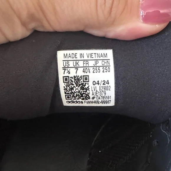 Adidas Samba Black White Gum Sole Sneakers - Picture 5 of 6